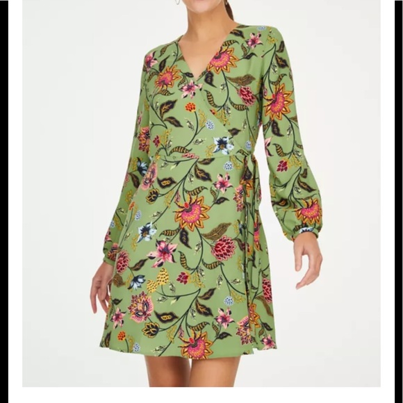 LOFT Dresses & Skirts - Loft Outlet Floral Wrap Dress Size 4